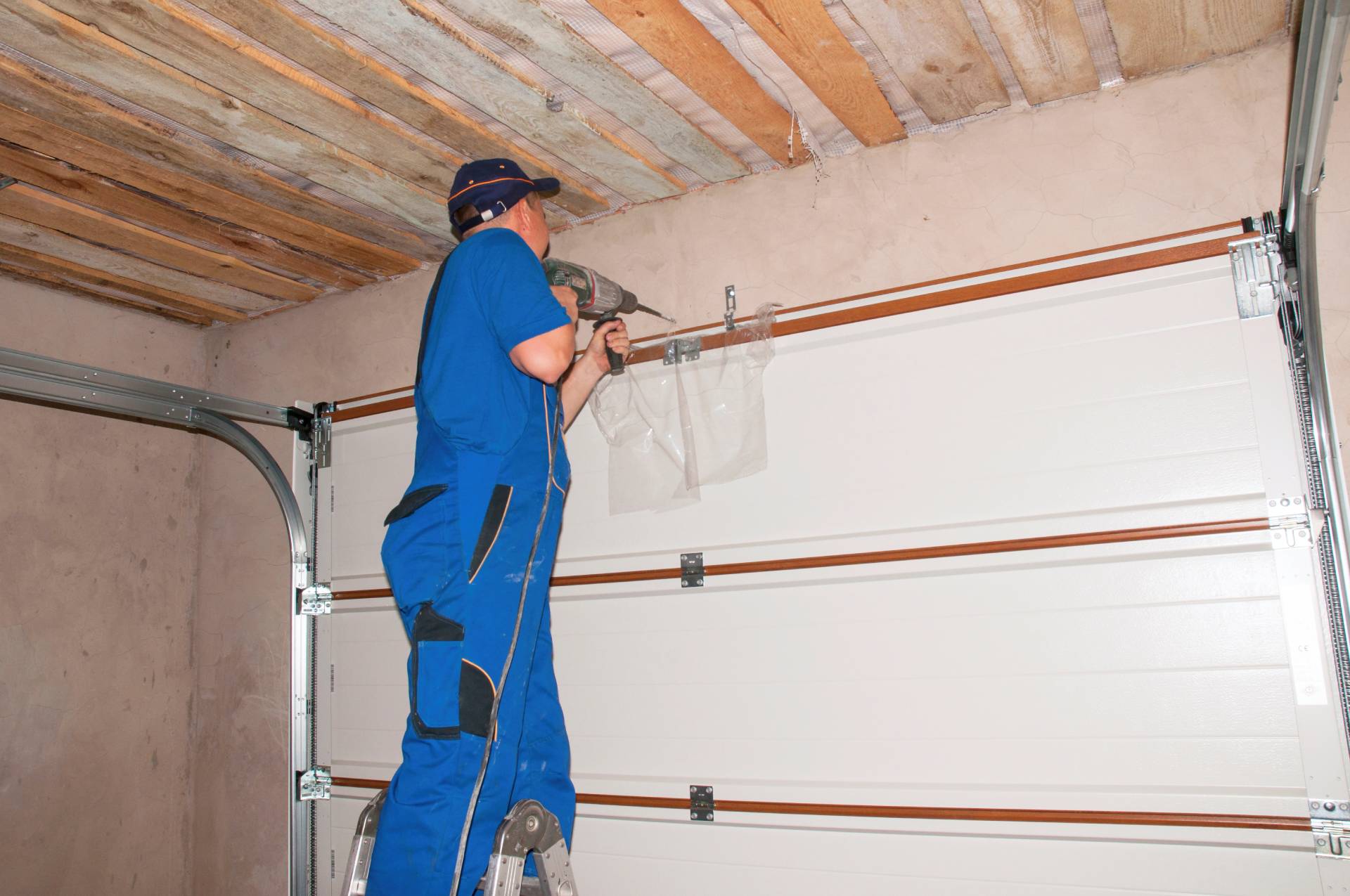 services garage door kraus